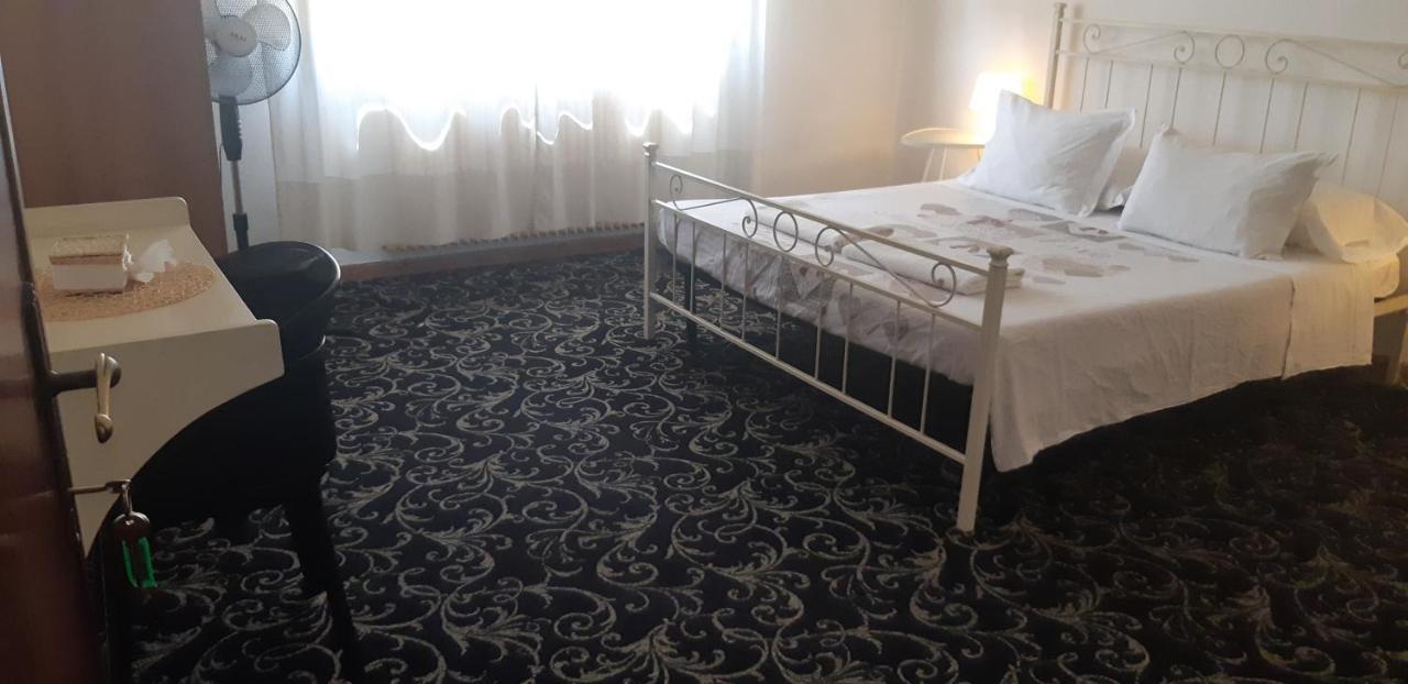 Certe Notti Bed and Breakfast Pisa Exteriör bild